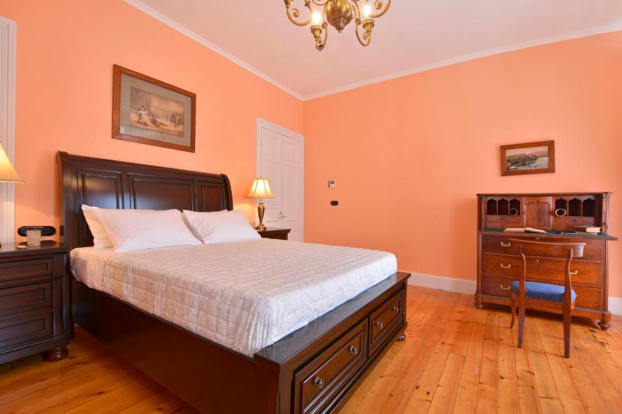 Aparthotel History House