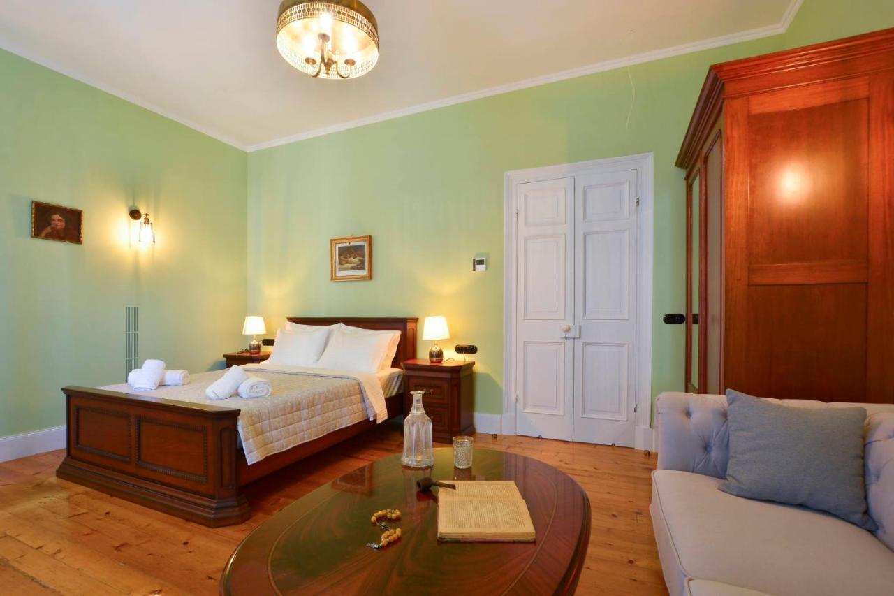 History House Aparthotel *
