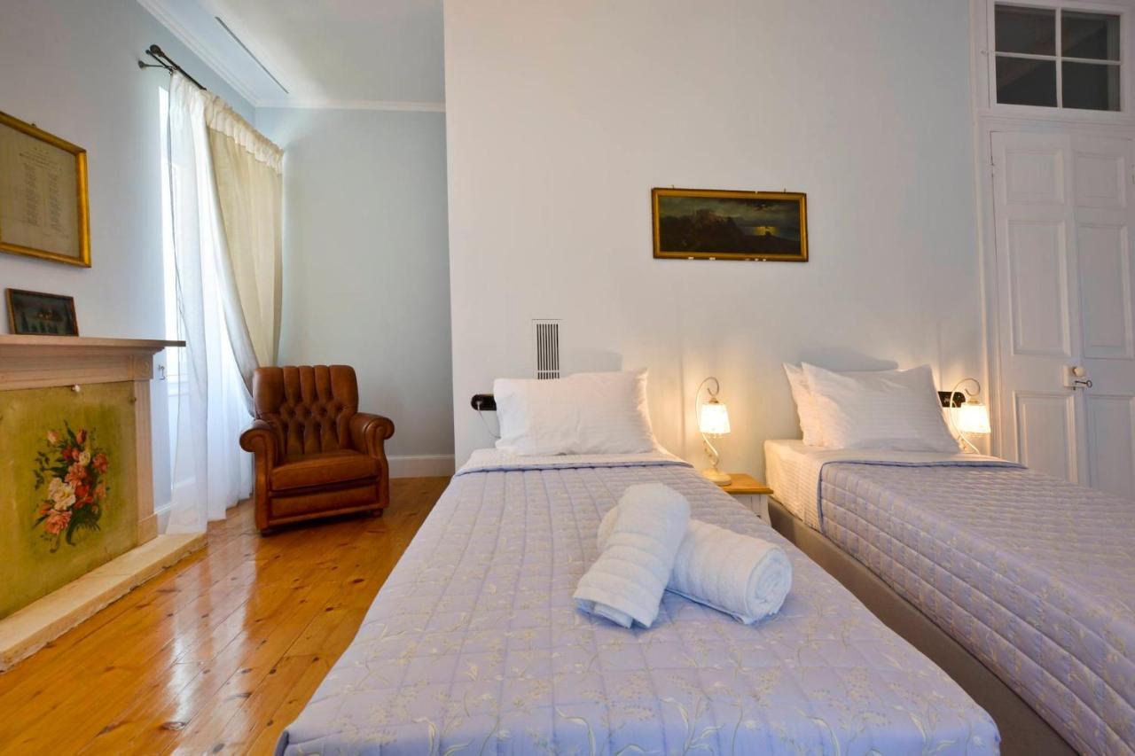 Aparthotel History House